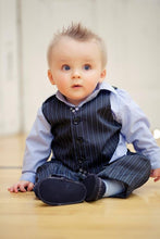 Load image into Gallery viewer, Learn How to Paint Portraits of People In Watercolor For the Absolute Beginners